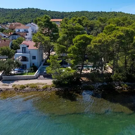 Villa L'aron *