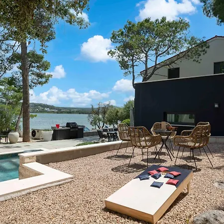 L'aron Villa Bilice